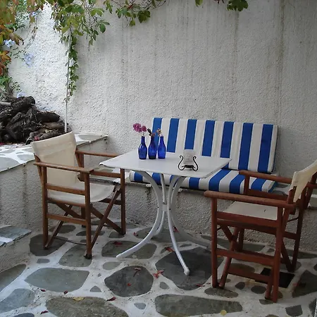 To Spitaki Lägenhet