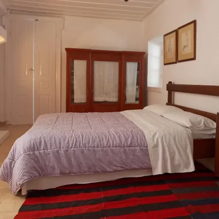 Apartment To Spitaki