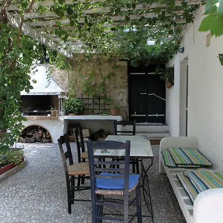To Spitaki Galaxidi