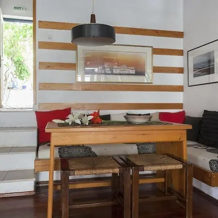 公寓 To Spitaki Galaxídhion